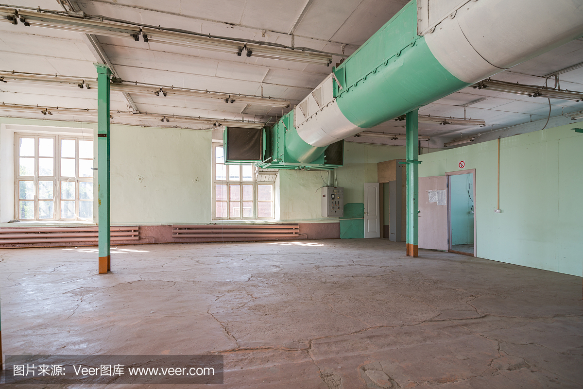 廢棄的倉(cāng)庫(kù)